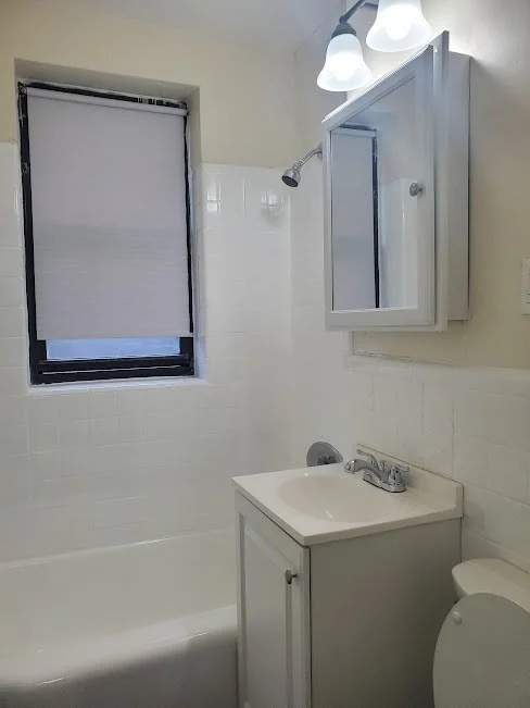 9 Victory Rd, Dorchester