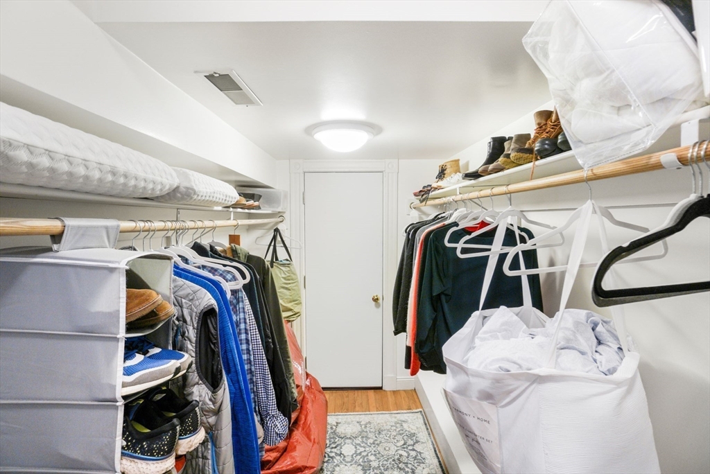 397 Marlborough St, Back Bay