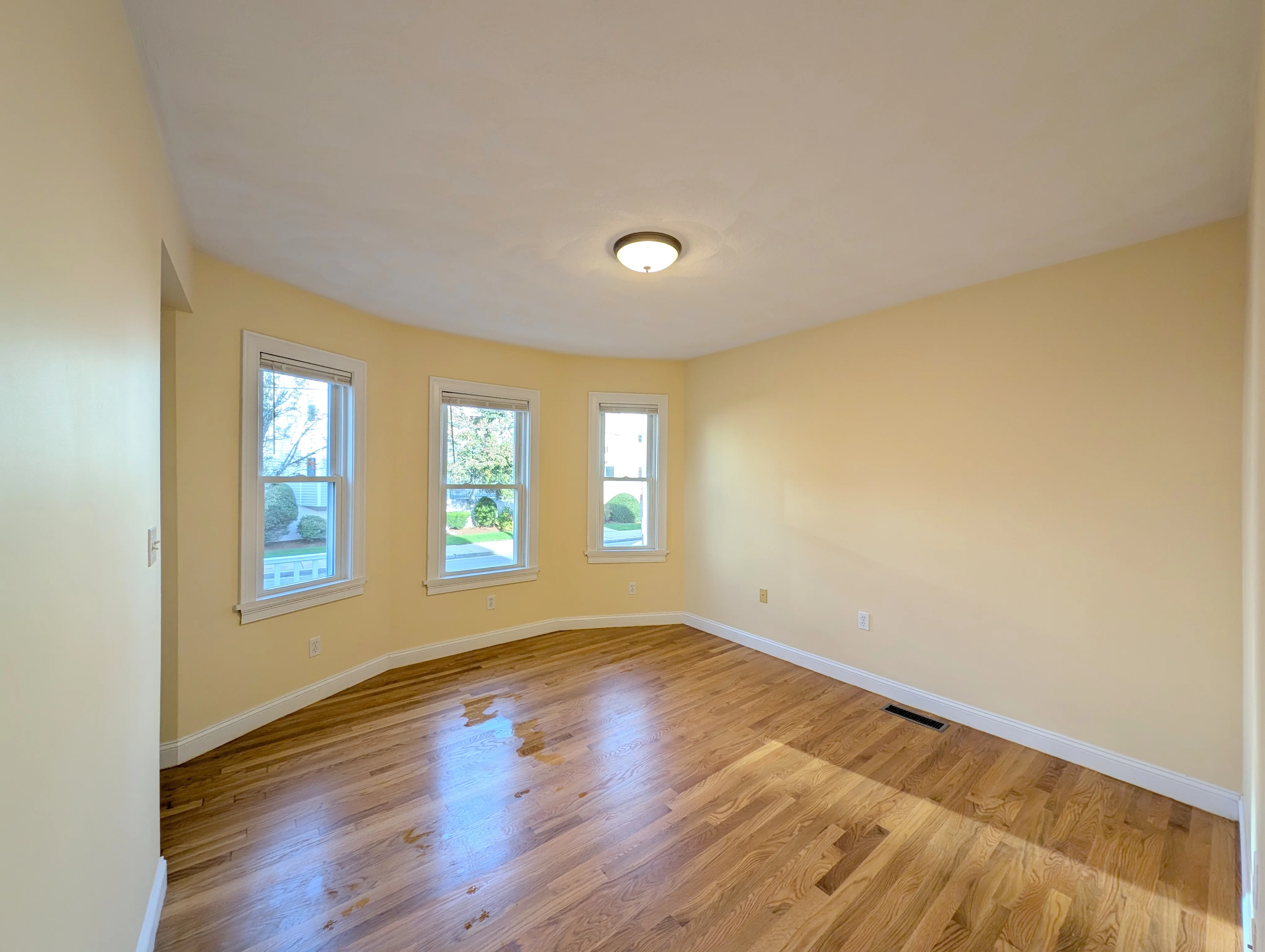 615 Boston Ave, Medford