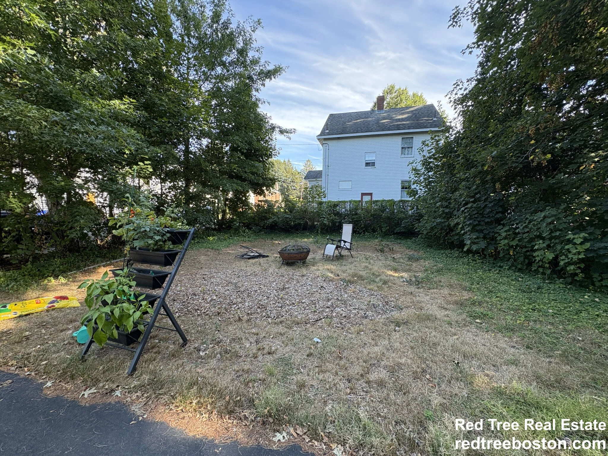 26 Garnet Rd, West Roxbury