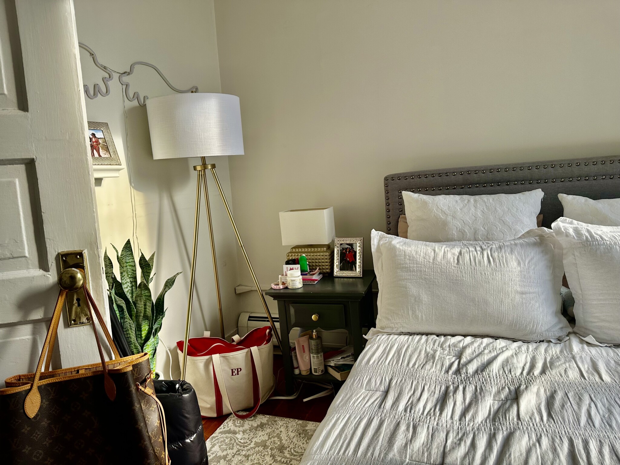 17 Irving St, Beacon Hill