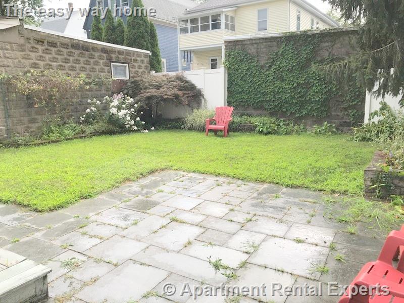 16 Hamilton St, Tufts