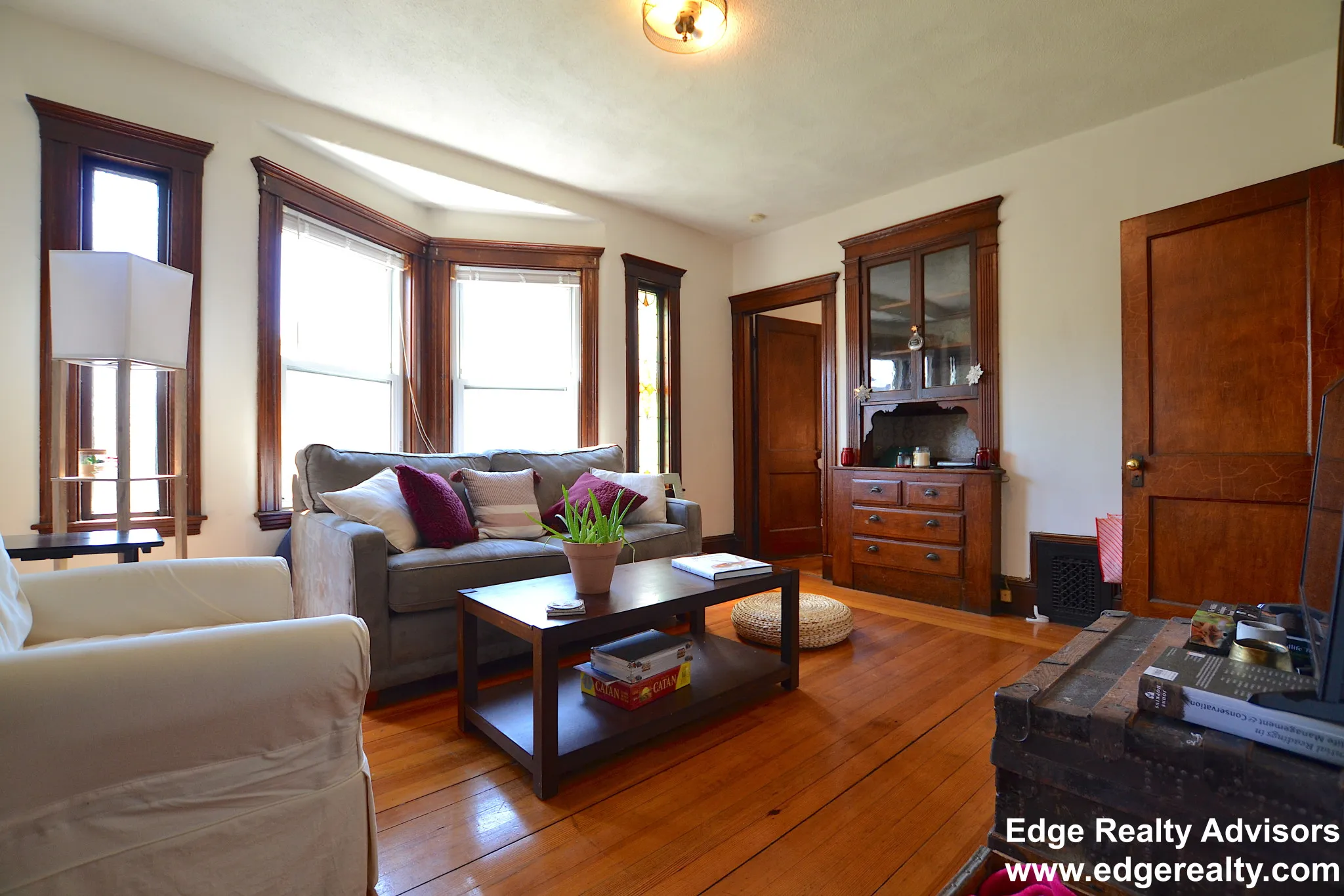 548 Washington St, Brighton