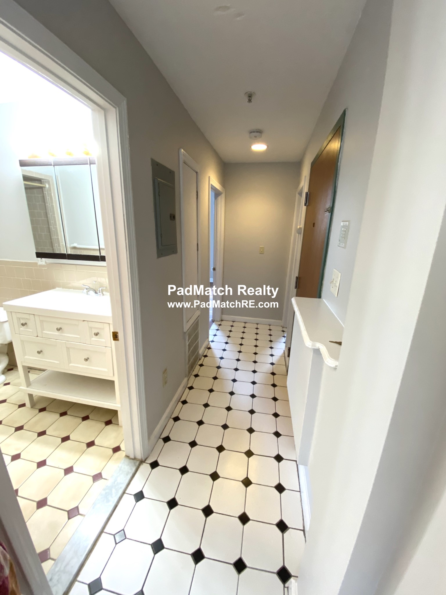 3 bed, 1 bath apartment for rent at 530 Columbus Unit 6, South End — photo 8 of 13