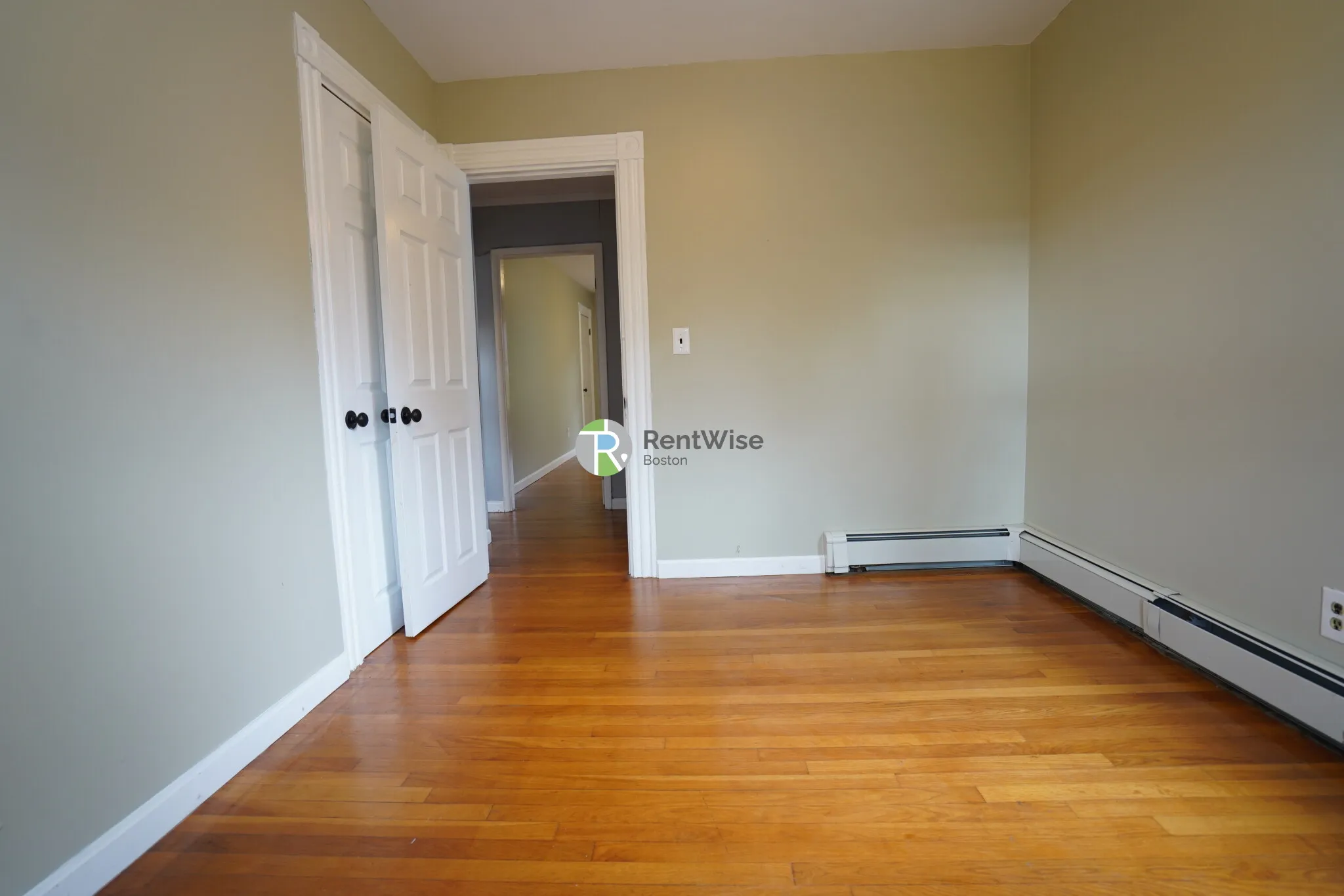 7 High Street Pl, Jamaica Plain