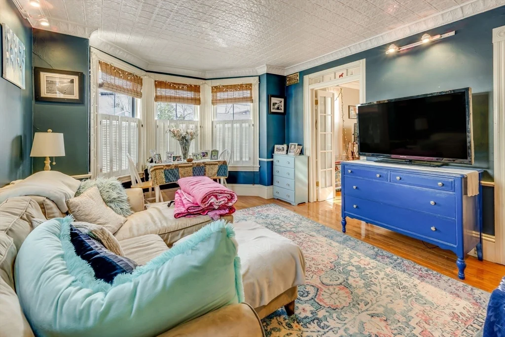 49 Atlantic Ave, Marblehead