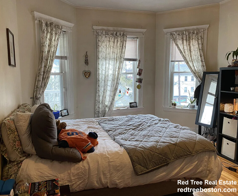 54 Tremont St, Brighton