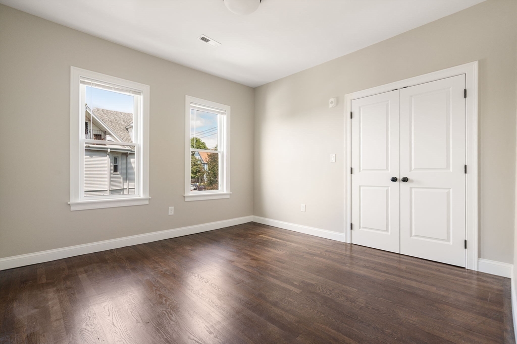 89 Summit Ave, Winthrop