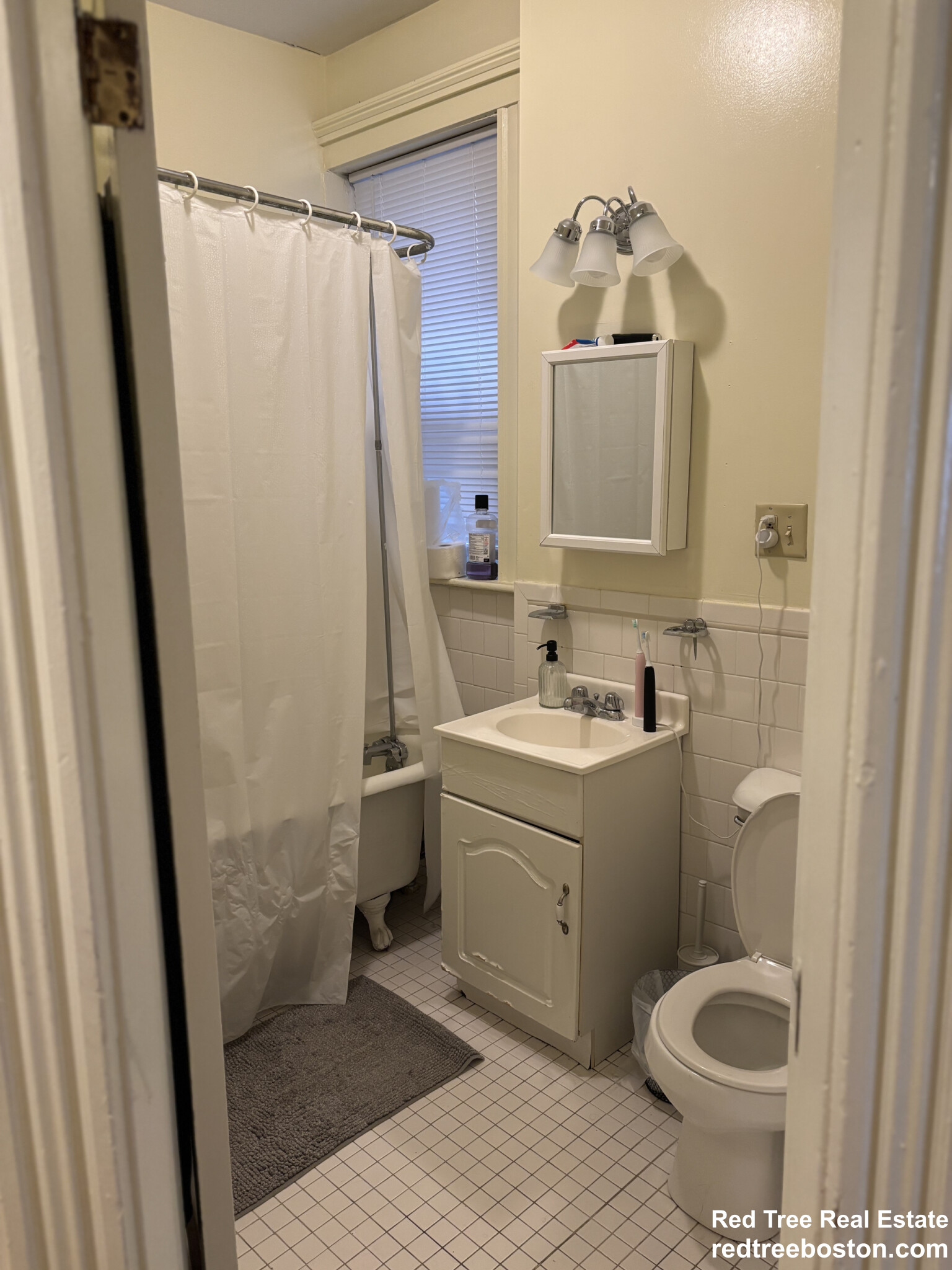 15 Queensberry St, Fenway