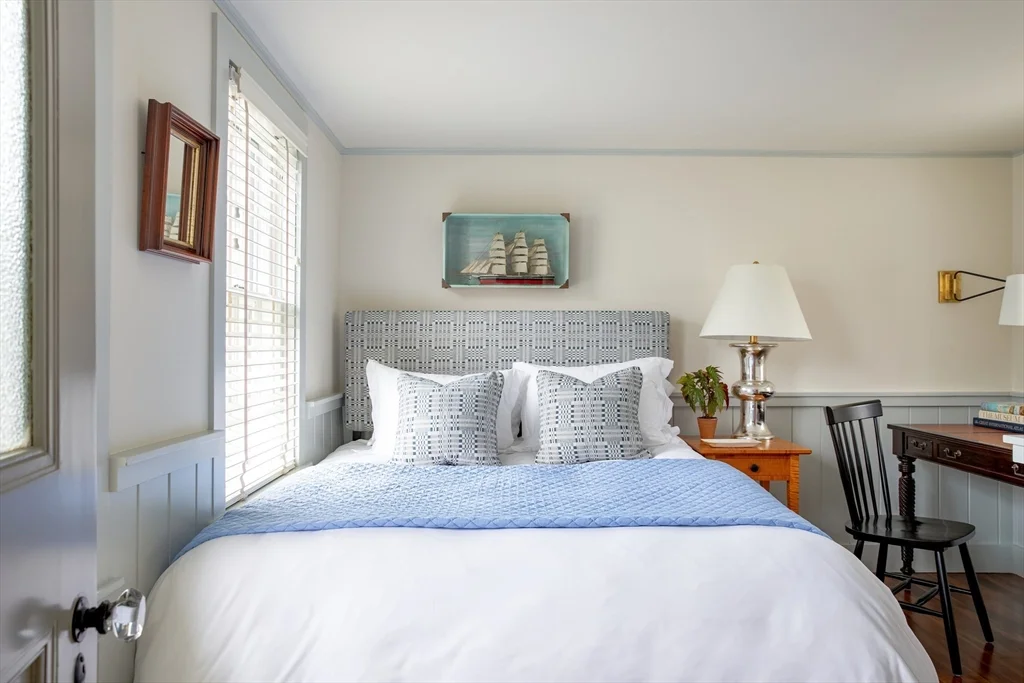 77 Sparks Ave, Nantucket