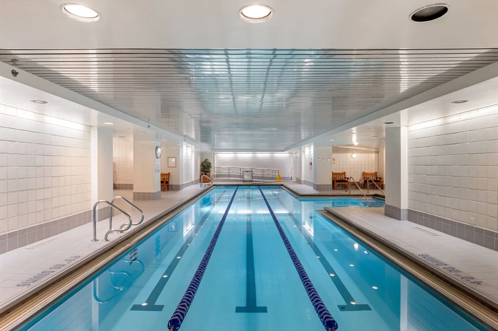 75-83 Cambridge Pkwa, Cambridgeport