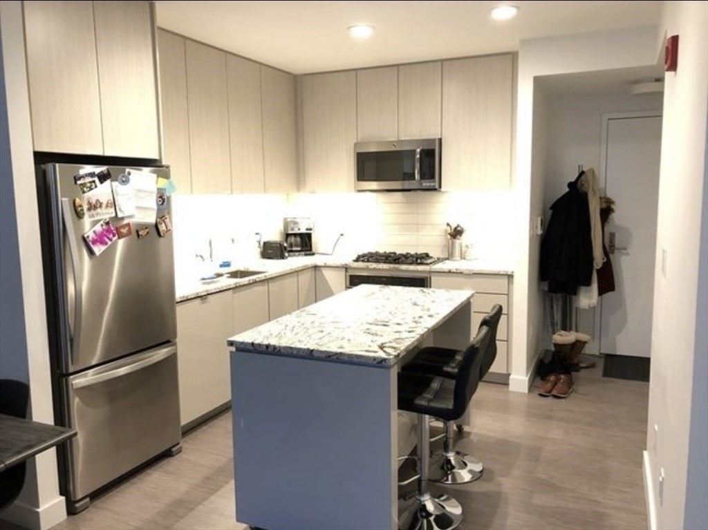 80 Fenwood, Longwood