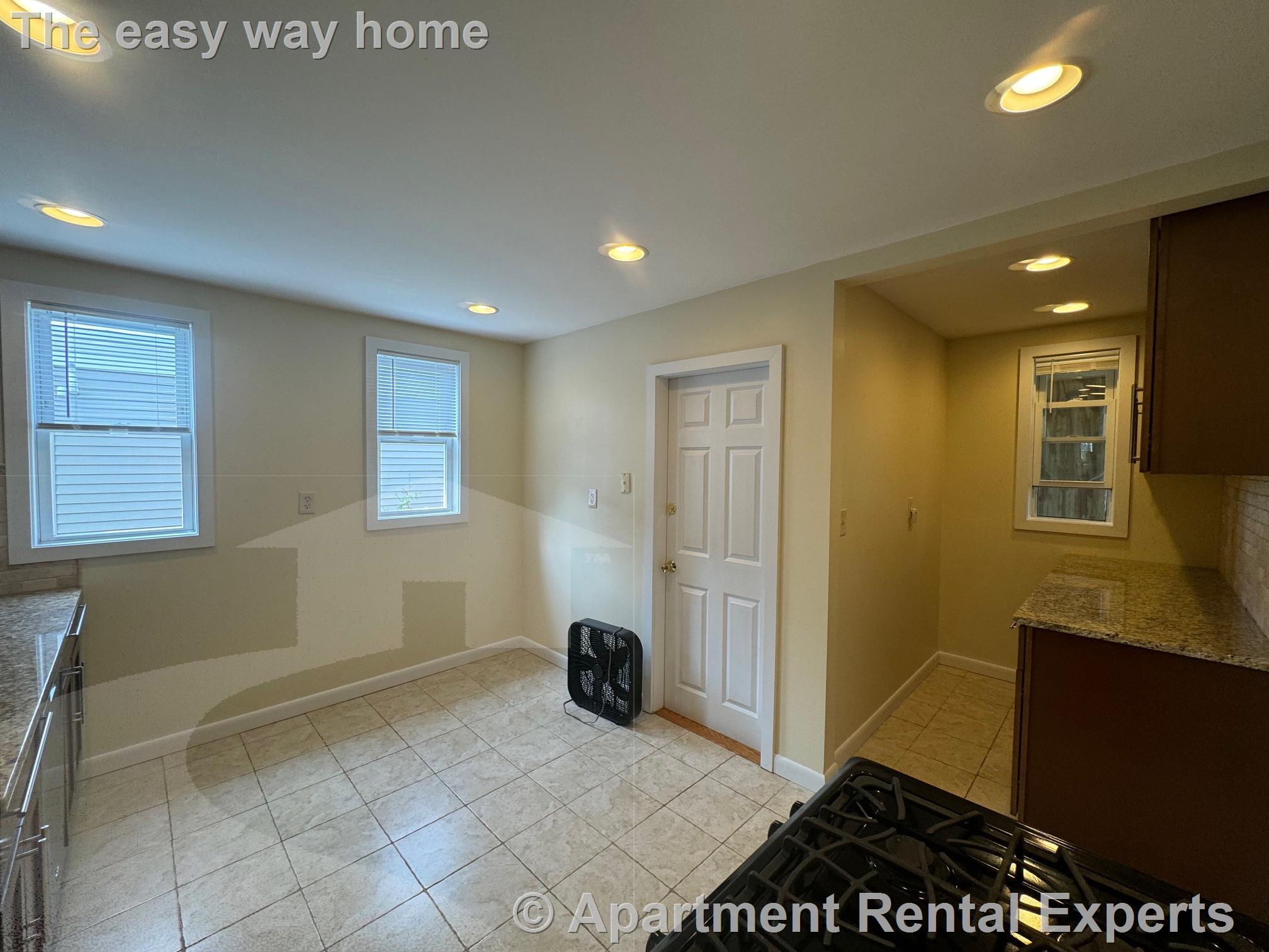 63 Conwell Ave, Tufts