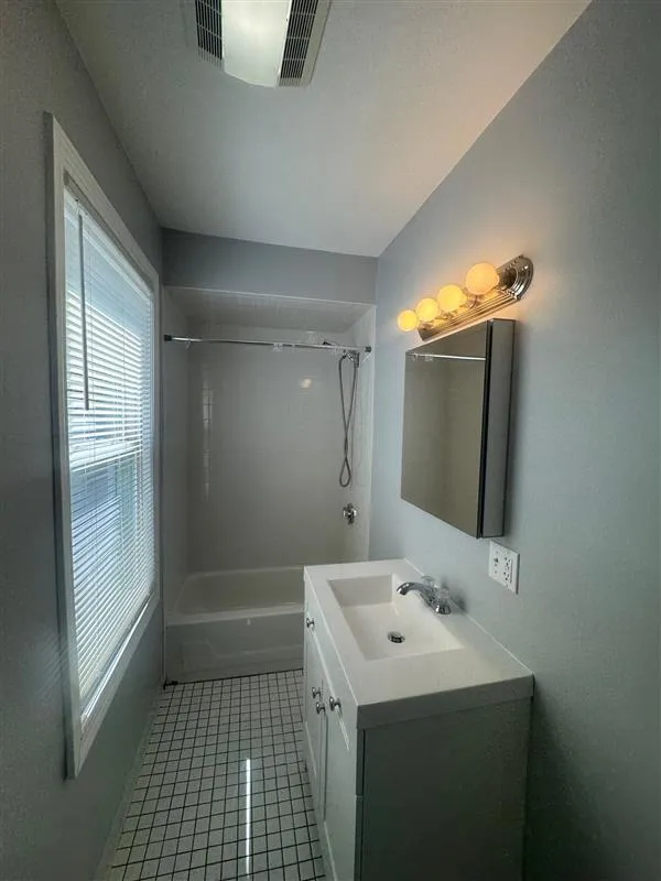 516 R Somerville Ave, Ward Two