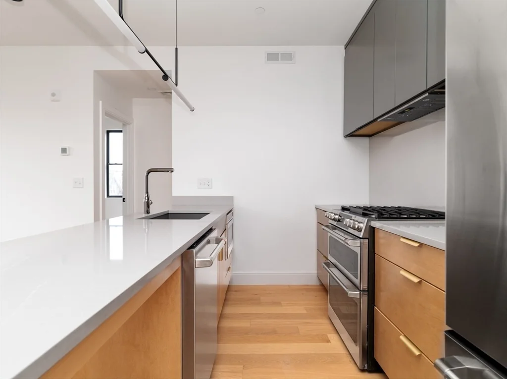182 Tremont, Inman Square