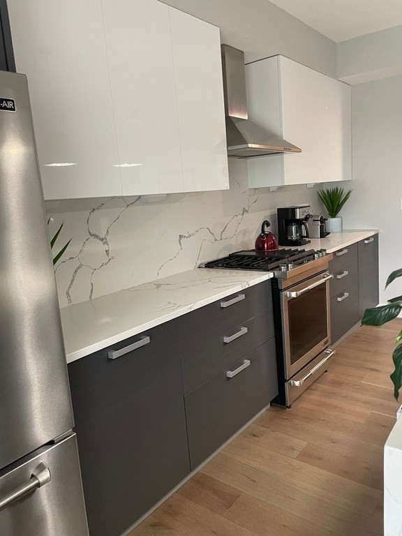 54 Pleasant St, Dorchester