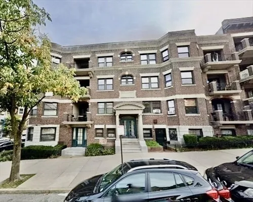 1468 Commonwealth Ave, Brighton