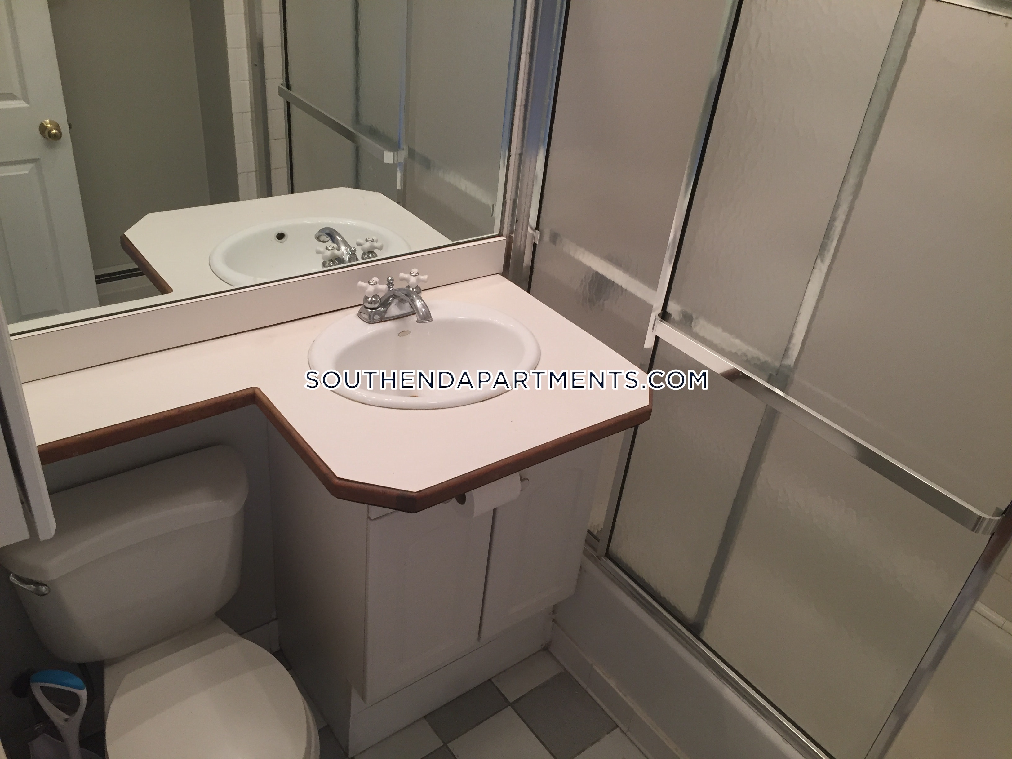 2 bed, 1 bath apartment for rent at 536 Tremont St Unit 6, South End — photo 18 of 19