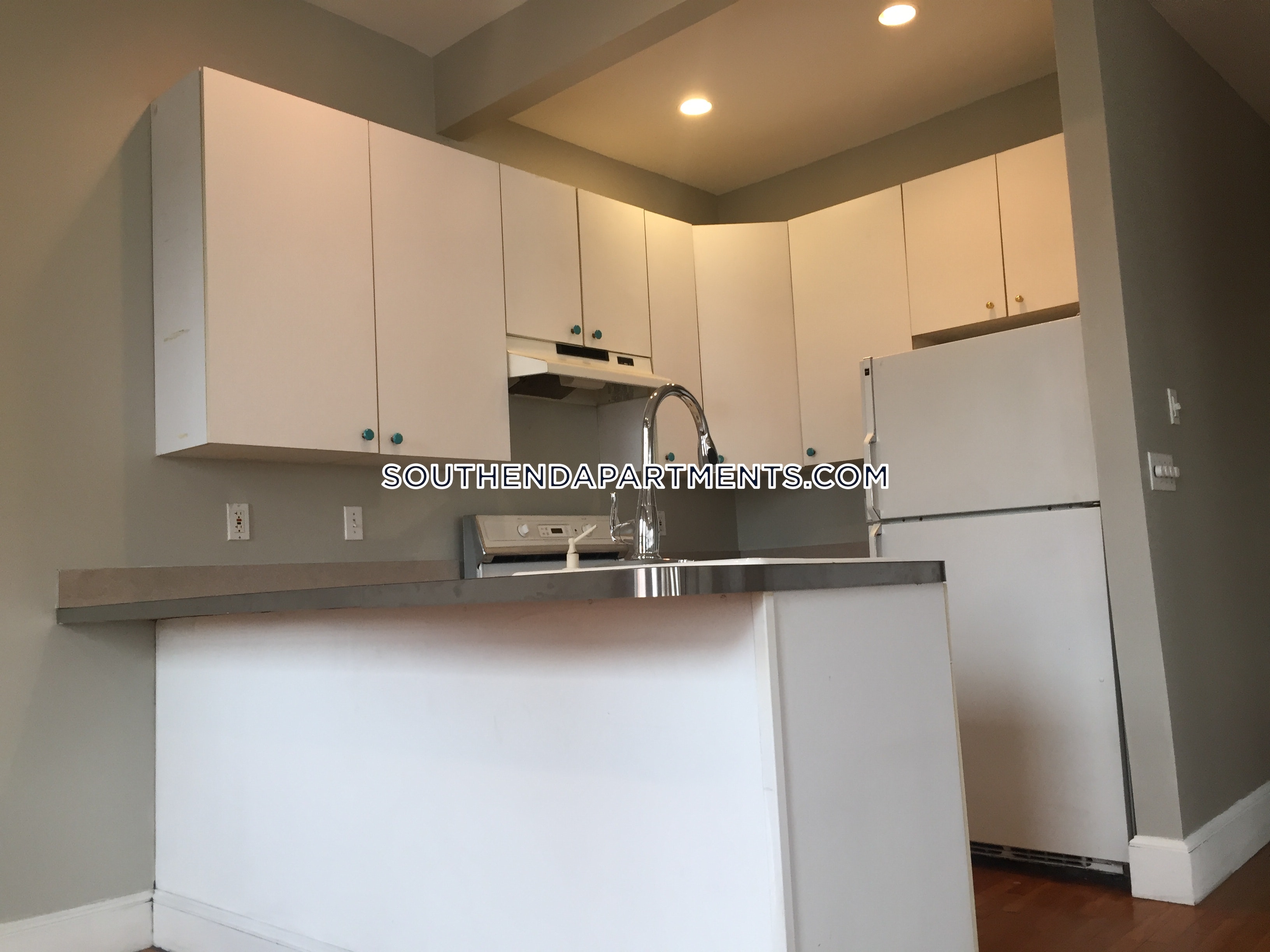 2 bed, 1 bath apartment for rent at 536 Tremont St Unit 3, South End — photo 22 of 26