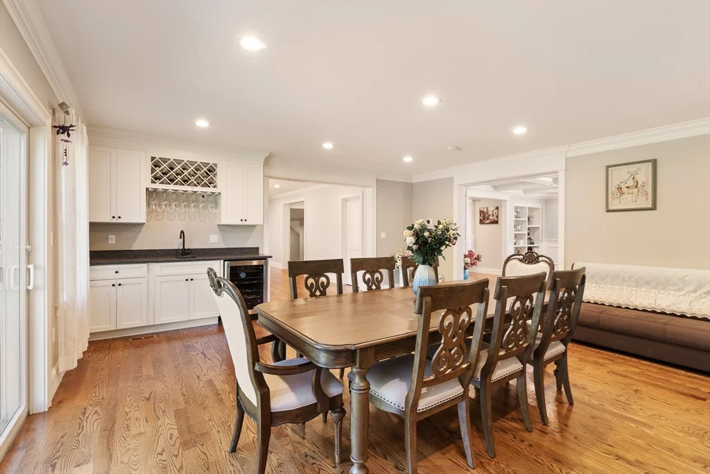 24 Dogwood Ln, Birds Hill