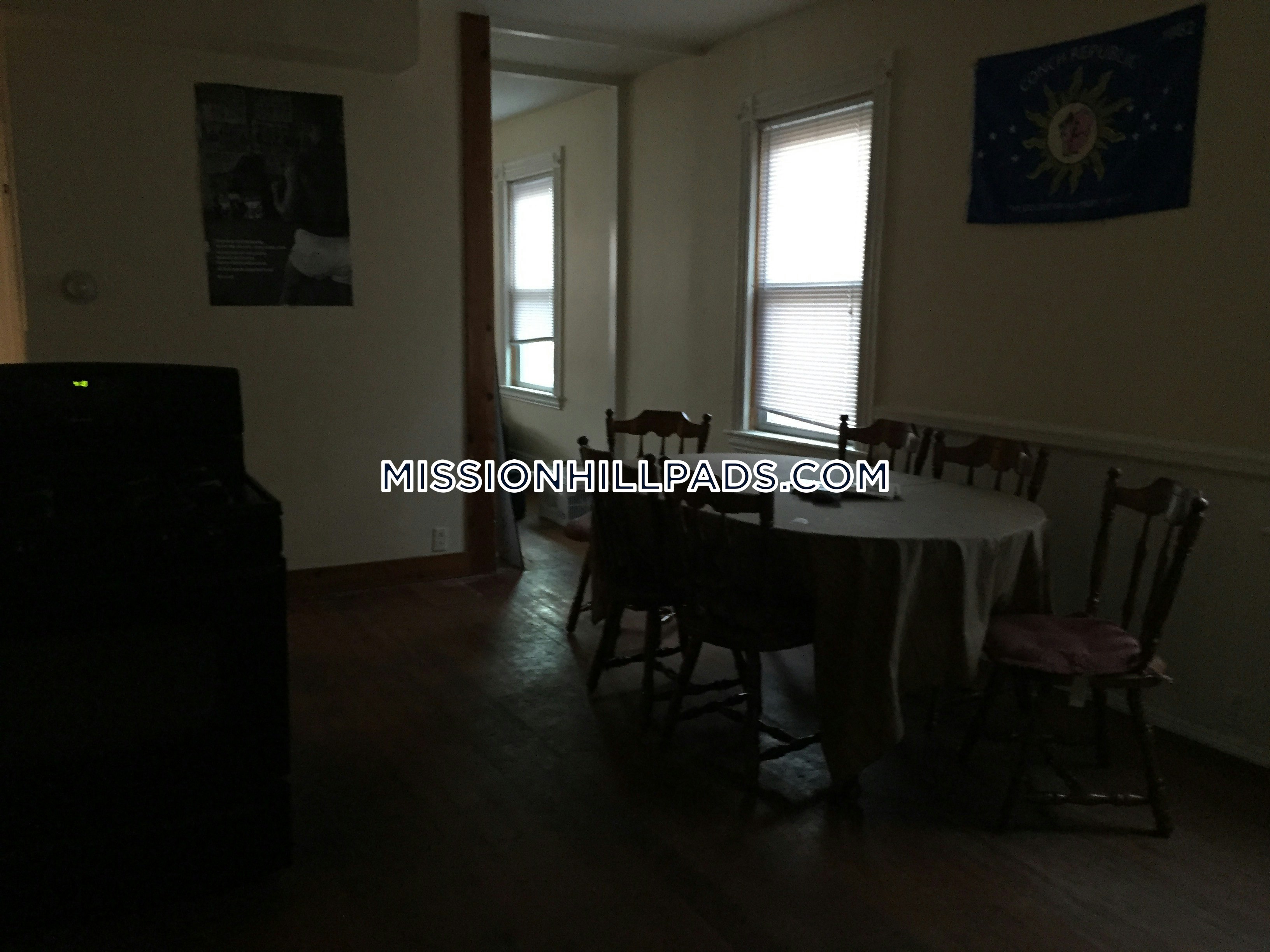 3 bed, 1 bath apartment for rent at 34 Darling St Unit U1, Mission Hill — photo 33 of 44
