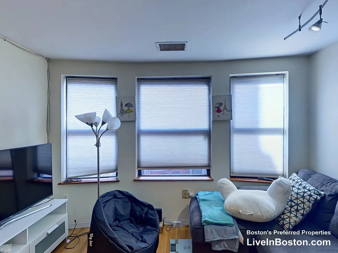 111 Gainsborough St, Fenway