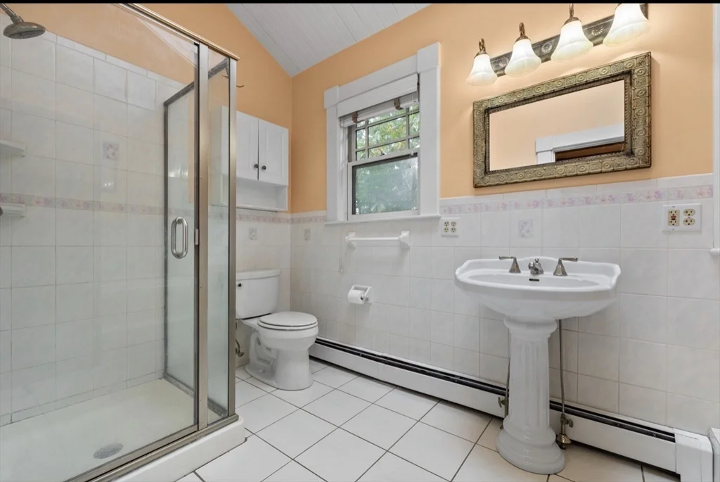 118 Elm, Marlborough