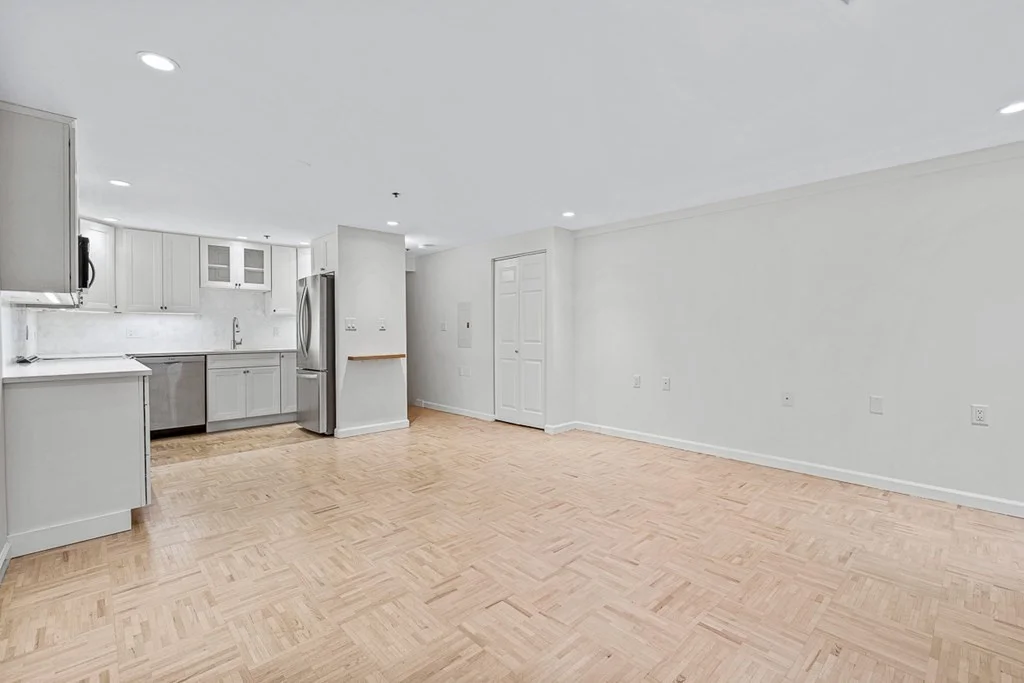 357 Commercial St, Waterfront
