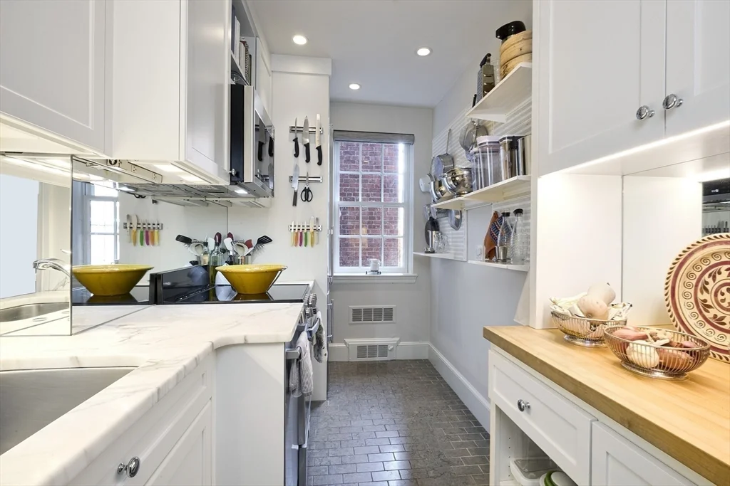 37 Beacon St, Beacon Hill