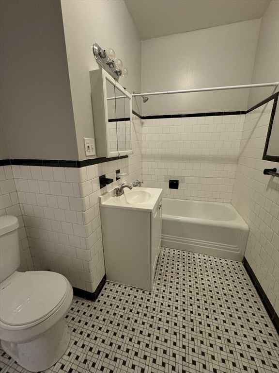 9 Sewall Ave, Coolidge Corner