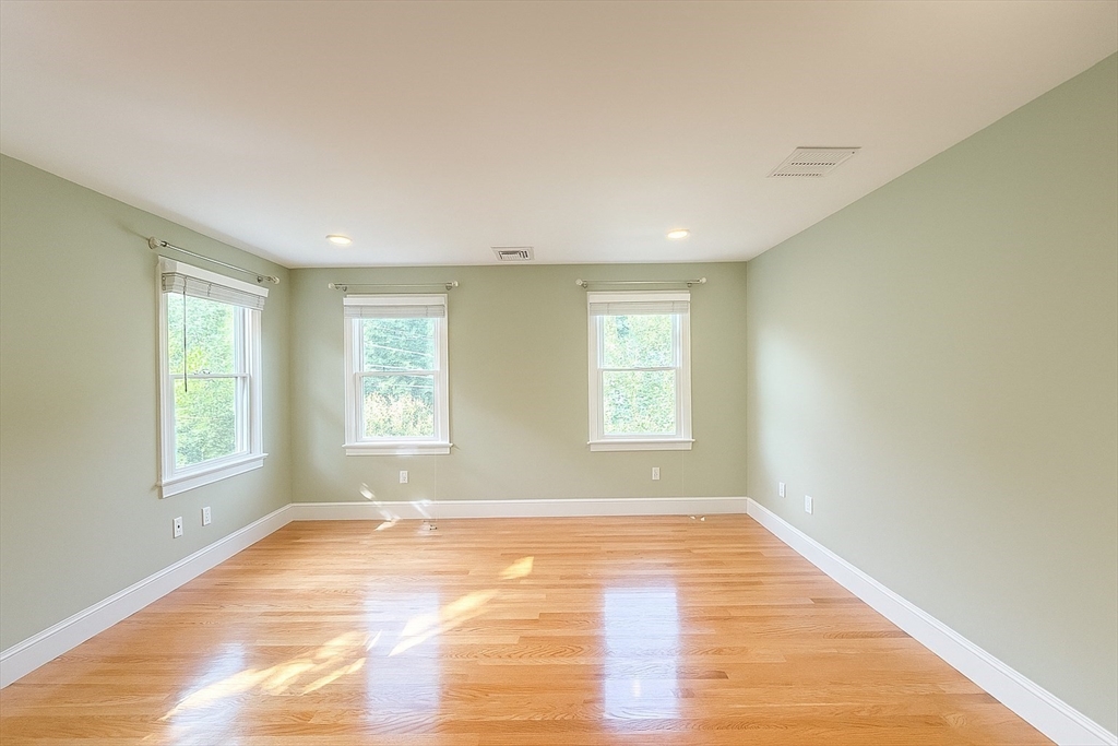 3 Myrna Rd, Lexington