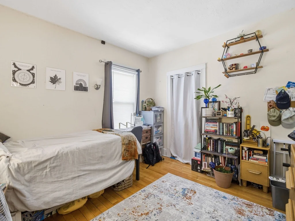 28 Sunset Rd, West Somerville