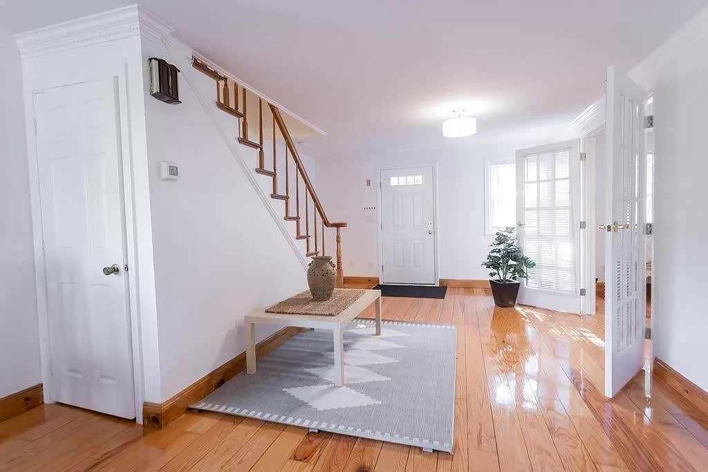 35 Fort Ave, Roxbury