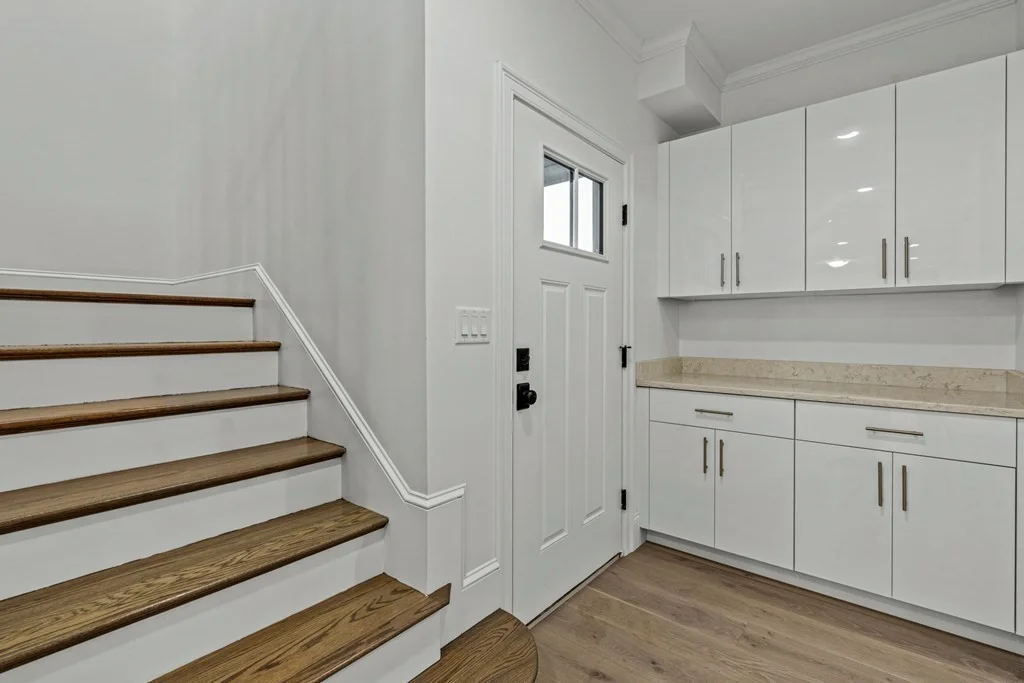 27 Lily Pond Ln, Lexington