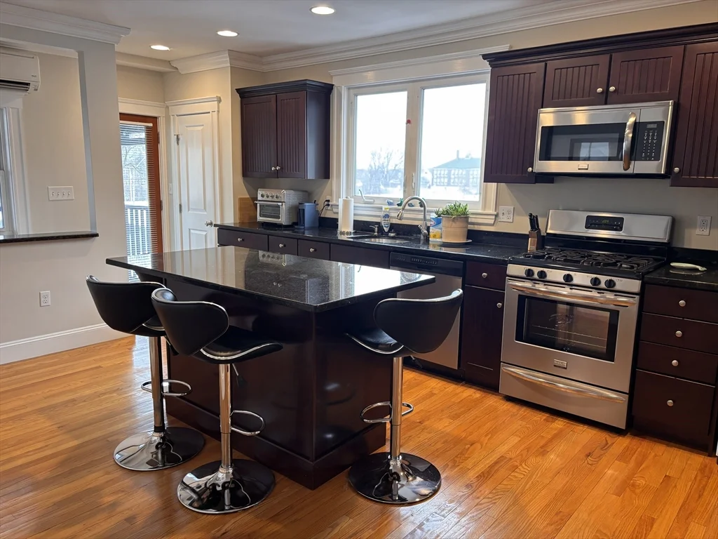 59 Morton Ave, Medford