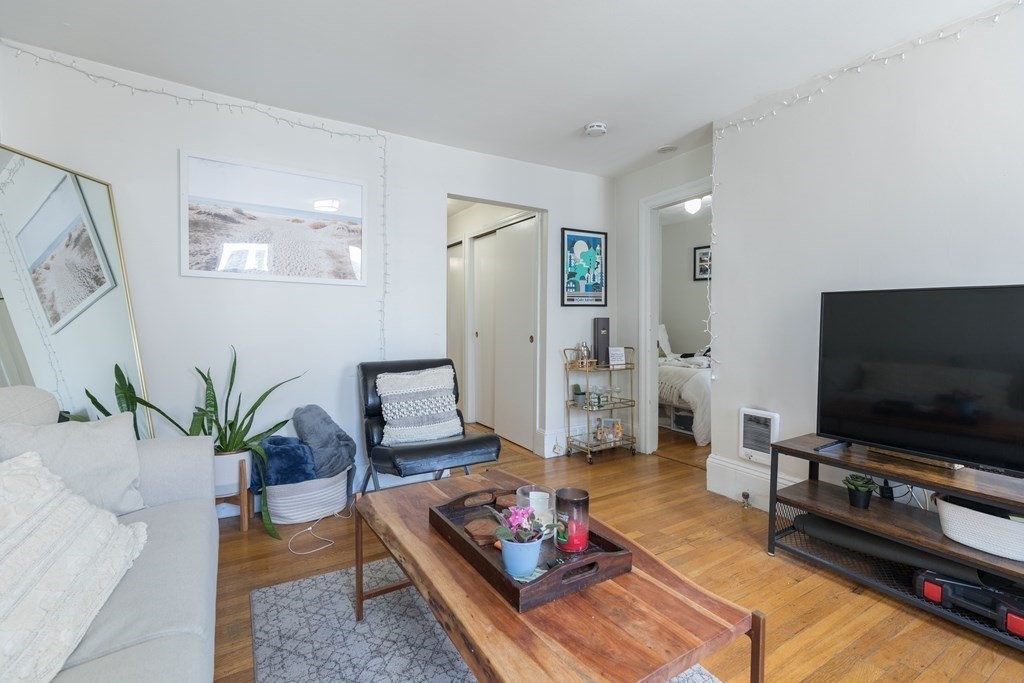 69 I St, South Boston