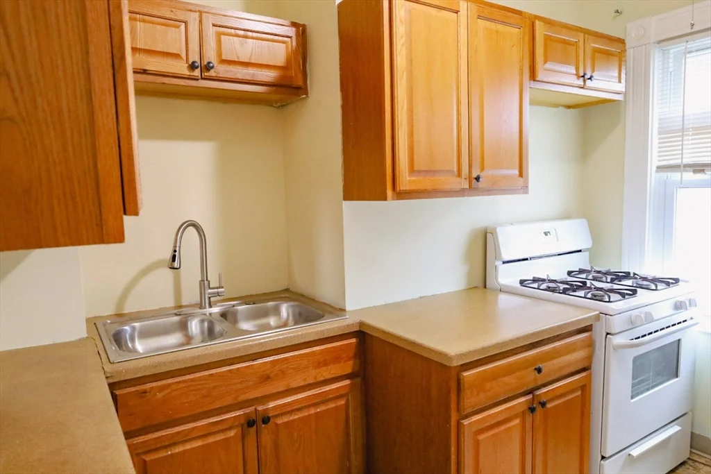 159 Covel, Fall River