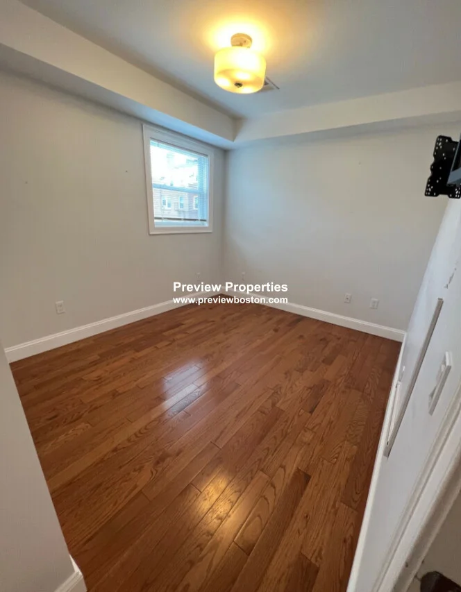 108 Maverick St, East Boston