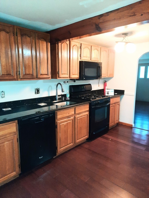 48 Fottler Rd, Hingham