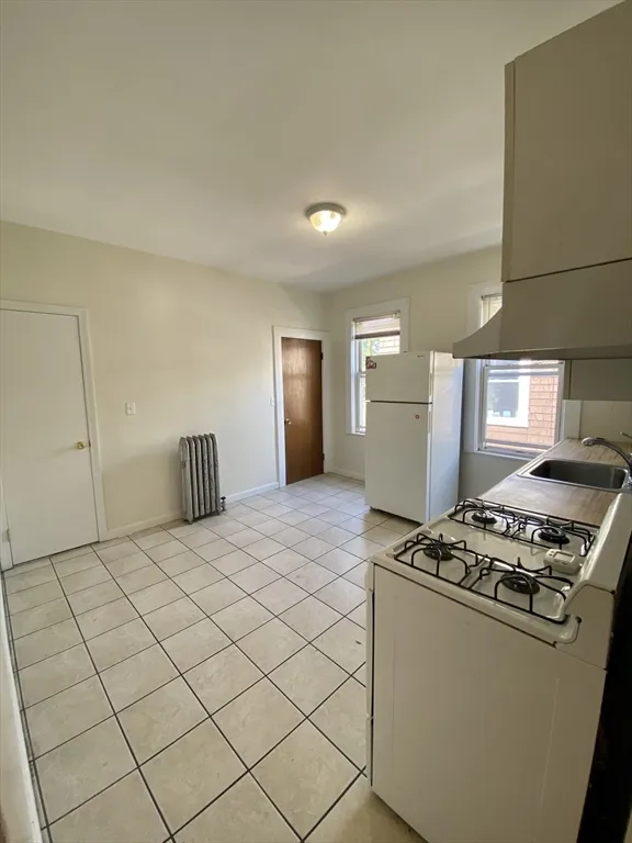 7 Harvard Ter, Allston