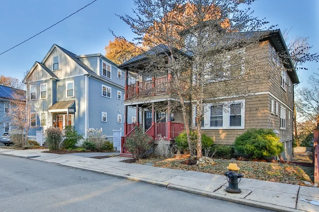 186 Calumet St, Mission Hill