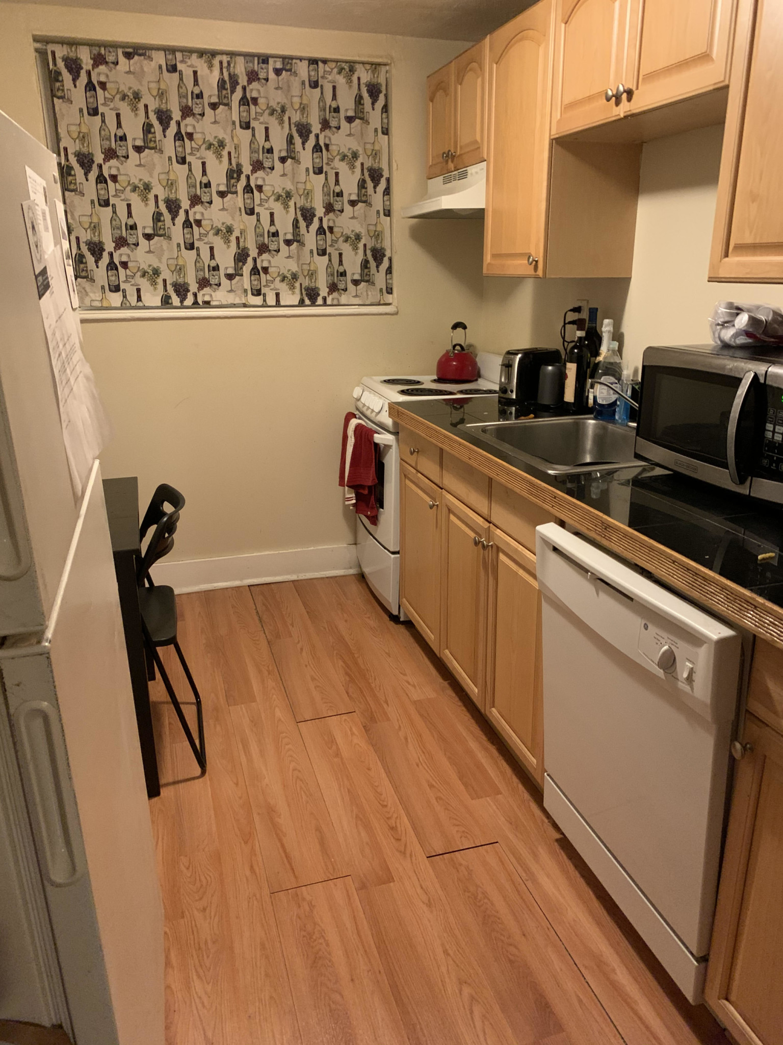 2 bed, 1 bath apartment for rent at 65 Chiswick Rd Unit 1A, Brighton — photo 2 of 13