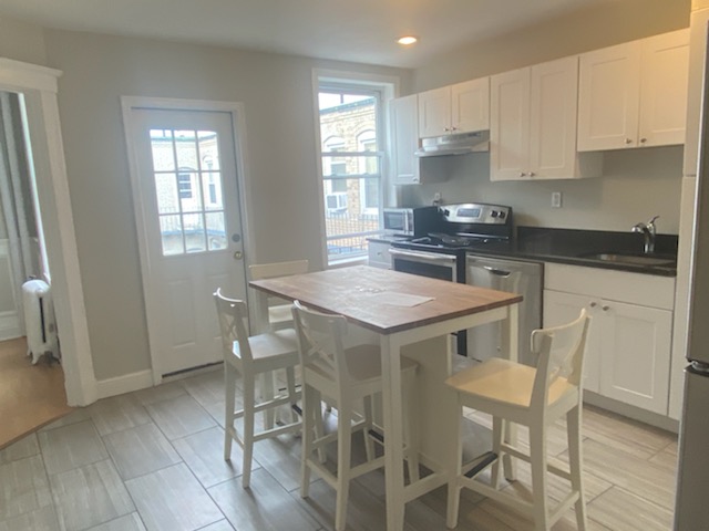 220 Hanover St, North End