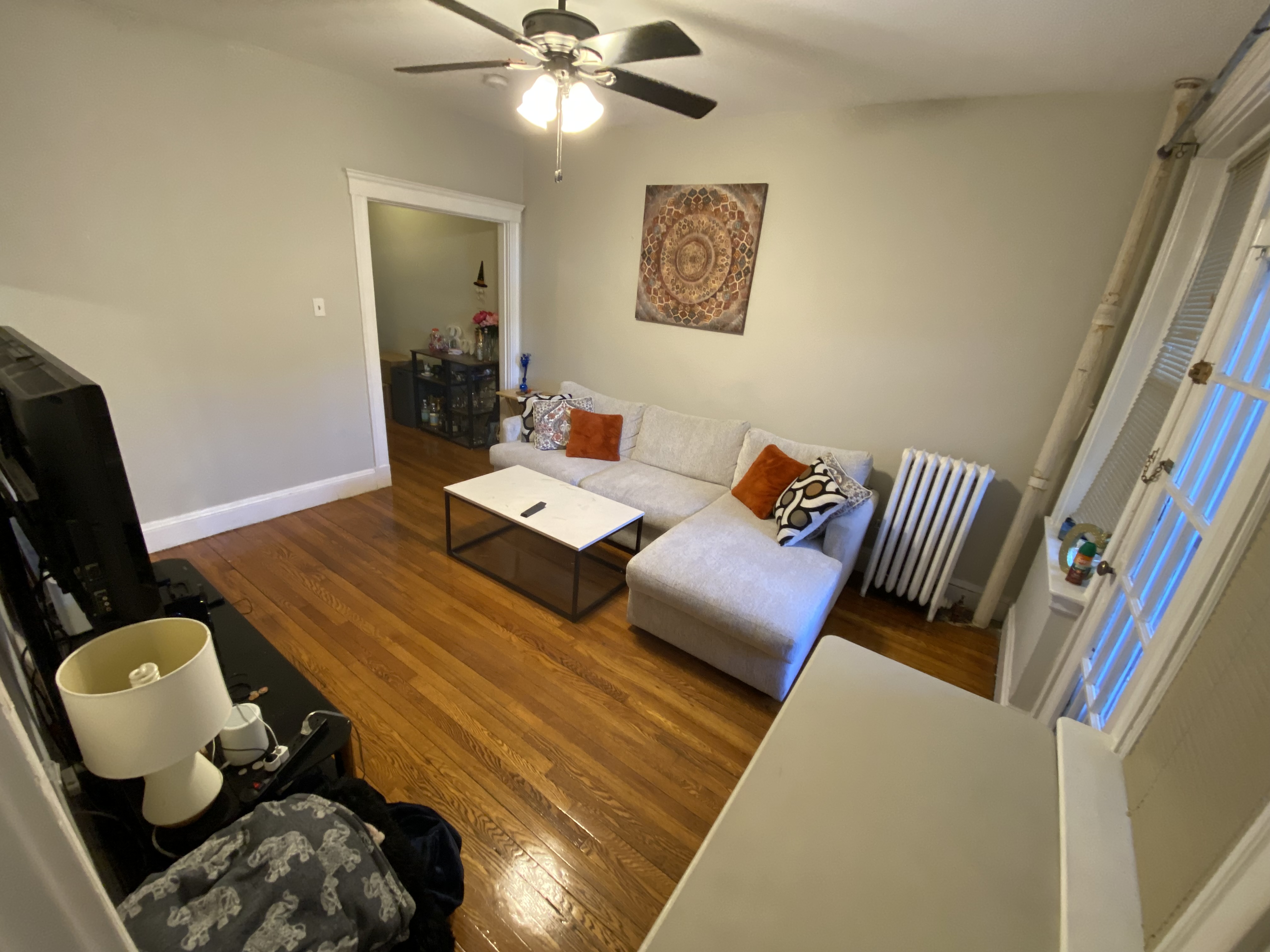 2 bed, 1 bath apartment for rent at 323 Summit Ave Unit 3, Brighton — photo 1 of 4