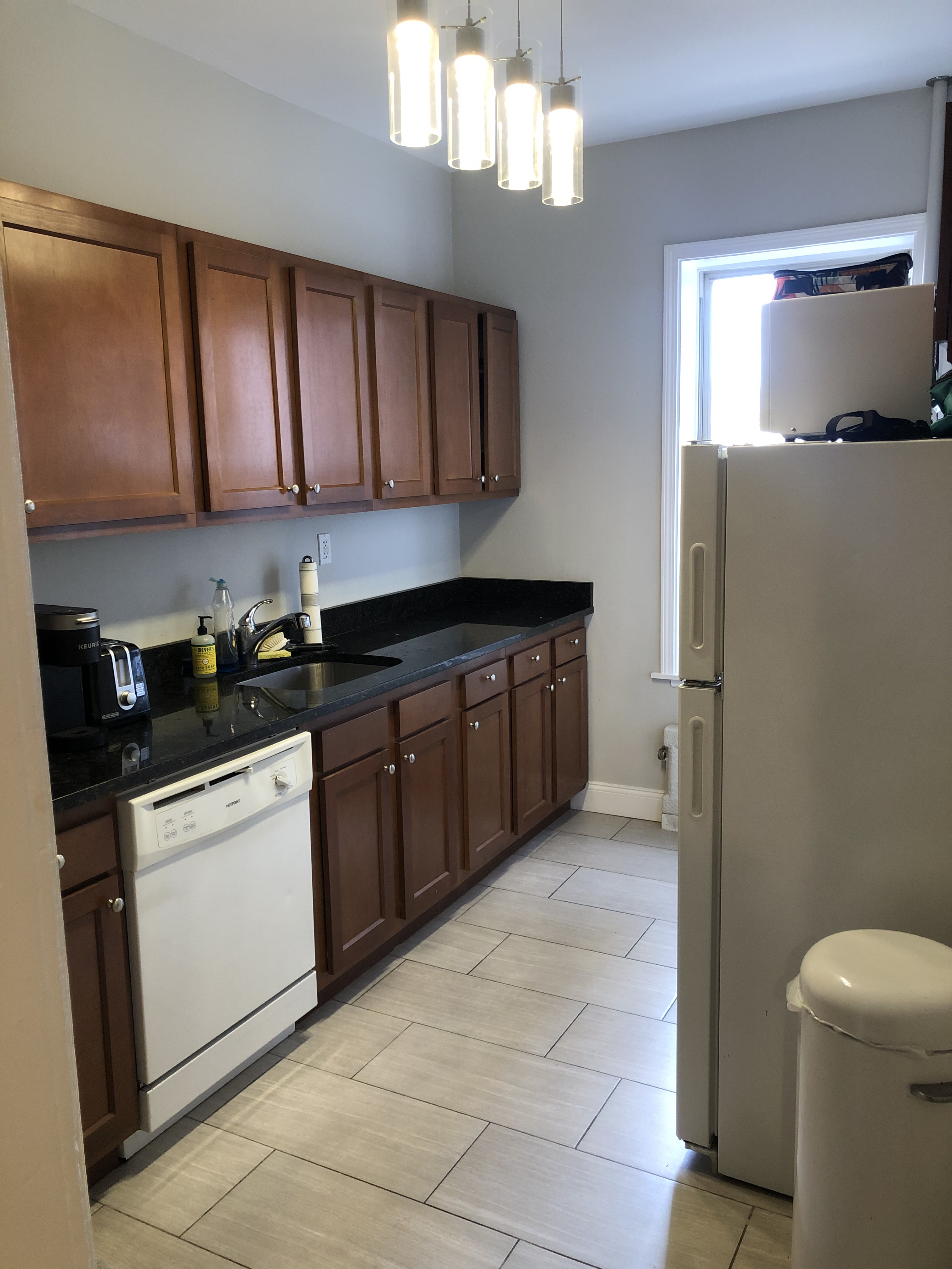 3 bed, 1 bath apartment for rent at 6 Farrington Ave Unit 2, Allston — photo 2 of 5
