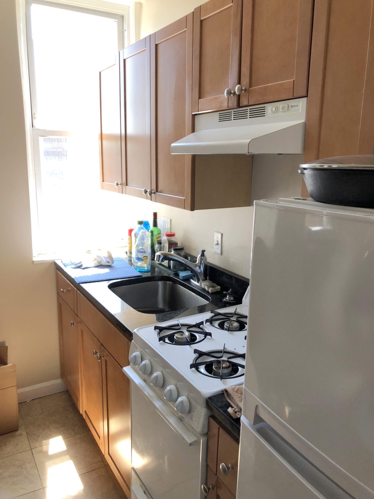 Studio bed, 1 bath apartment for rent at 1197 Commonwealth Ave Unit 6, Allston — photo 8 of 42