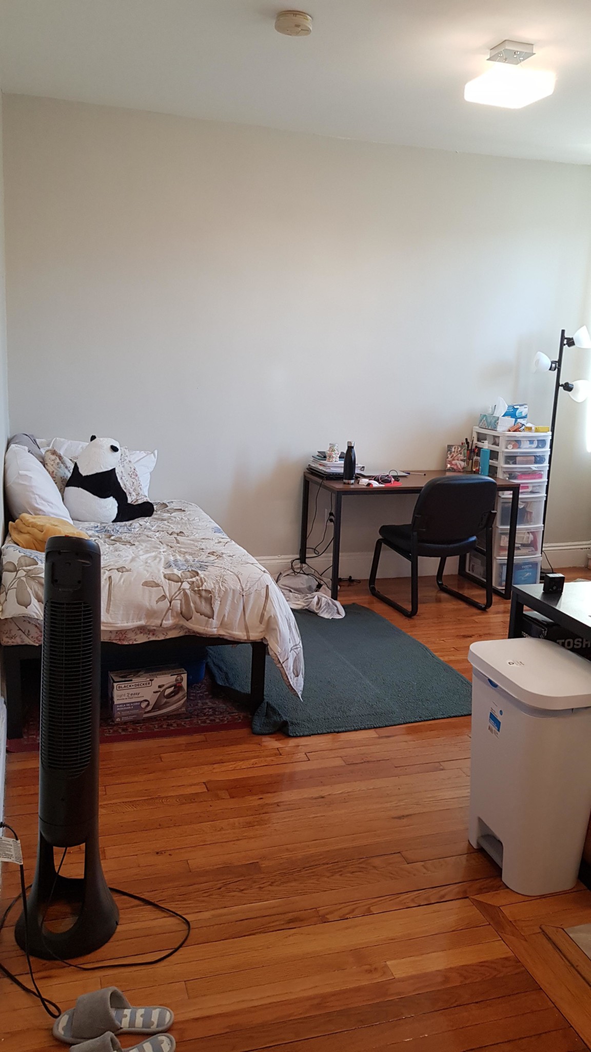 Studio bed, 1 bath apartment for rent at 1197 Commonwealth Ave Unit 6, Allston — photo 39 of 42