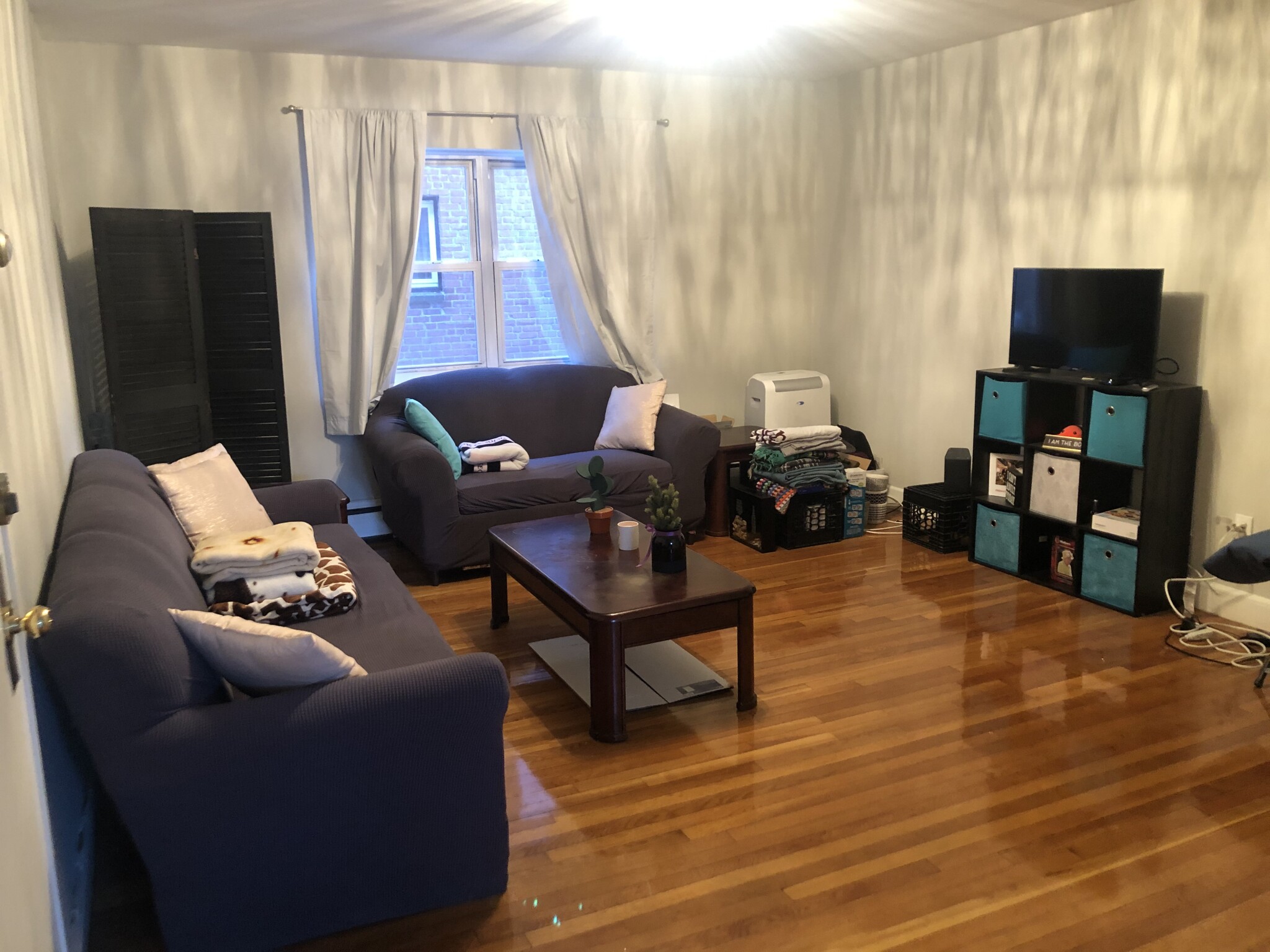 2 bed, 1 bath apartment for rent at 63 Selkirk Rd Unit 4, Brighton — photo 2 of 7