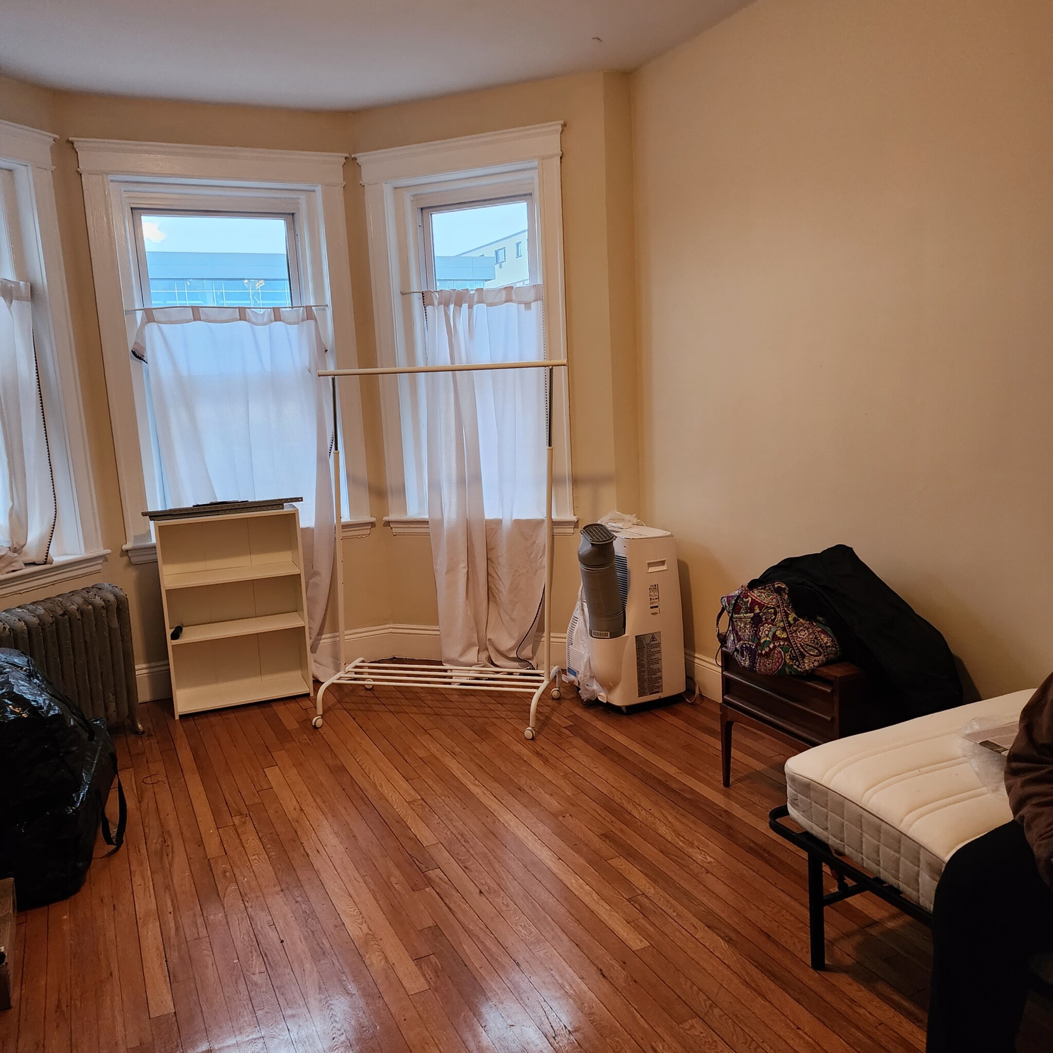 1185 Commonwealth Ave, Allston