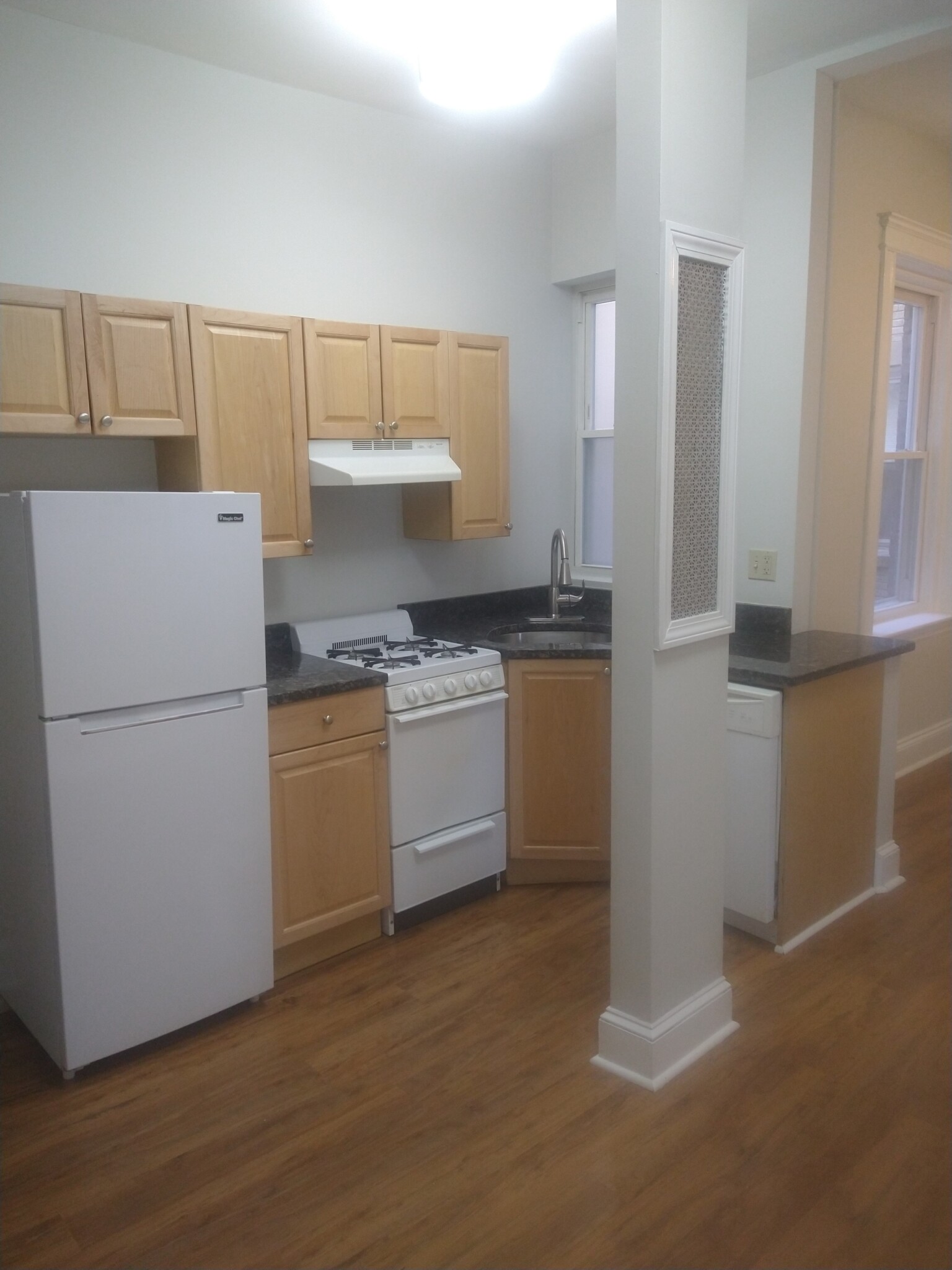 1 bed, 1 bath apartment for rent at 1189 Commonwealth Ave Unit 5, Allston — photo 8 of 24